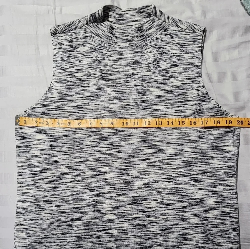 Nine West sleveless mock turtleneck top - Picture 5 of 5